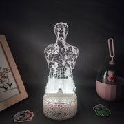 MAGNIFIQUES LAMPES LED 3D RORONOA ZORO  Etes-vous fans de mangas ? Aimeriez-vous embellir votre Chez vous ? Eh bien, voici ce qu’il vous faut : une LAMPE LED 3D RORONOA ZORO, une des perles les plus rares de la collection du manga One piece. A l’aide de la télécommande et du support tactile vous serez libre de changer à votre guise la couleur de votre lampe .